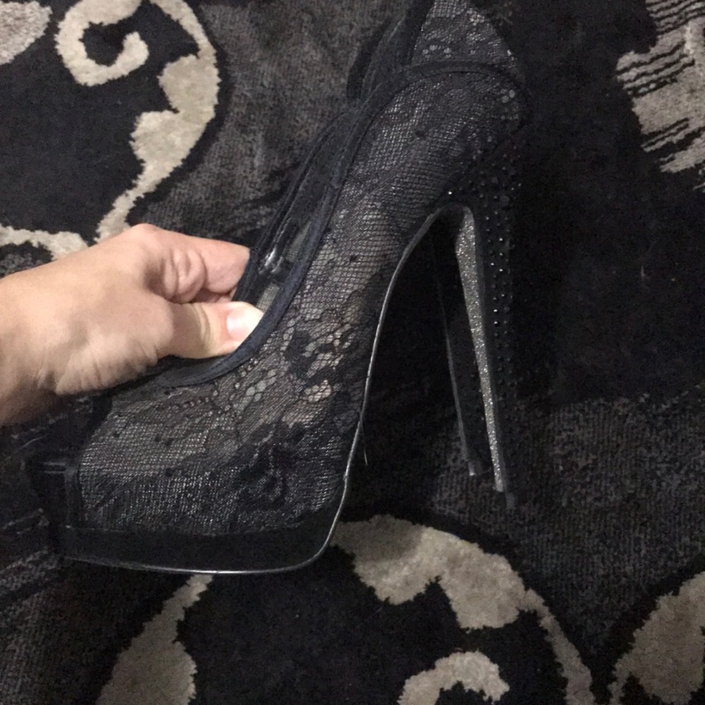 Bebe Pumps